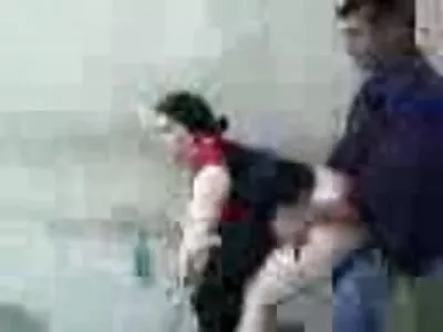 Селски комплекс за порно звезди. seks sas stari babi