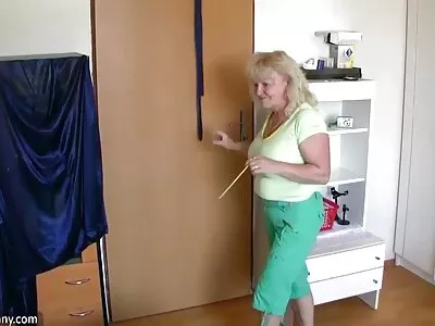 Няма нужда да seks s vazrasni се преструвате с такъв член.