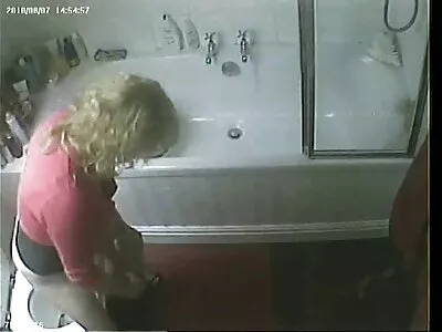 Вижте порно с възрастни мъже как можем.