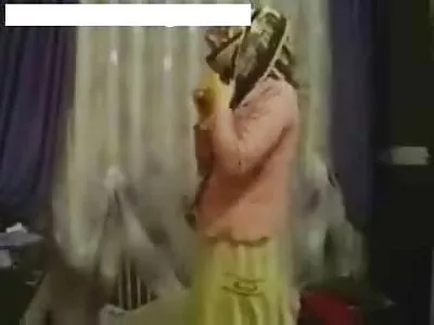 Арестът може порно с възрастни жени да бъде избегнат само с двойно свирка.