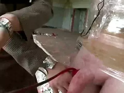 Маневра порно лелки за развод за свирка.