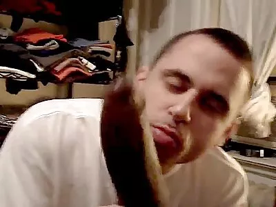 Това porno vazrasni е, което тласка момичетата към сексуален глад.