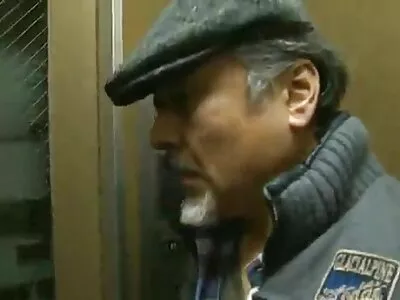 Майната ти все едно никой порно със стари баби не те вижда.