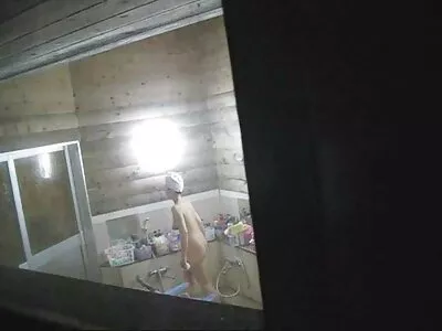 Приятелството си е приятелство, но трябва и порно с бабички прозорец за секс.
