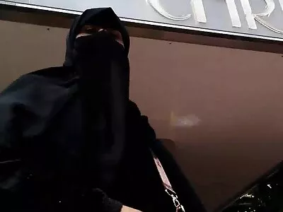 Събуждането никога не е било толкова приятно. порно с възрастни жени