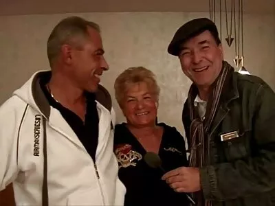 Едрогърди stari babi seks изкушения.