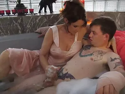 Настроението за seks s stari късане на дупки.